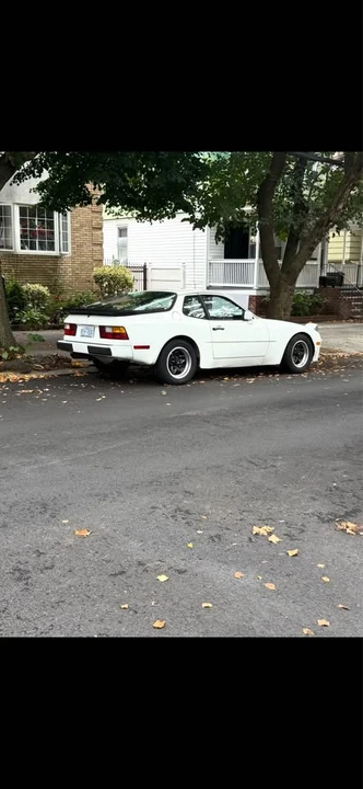 1984 Porsche 944 - Image 3 of 12
