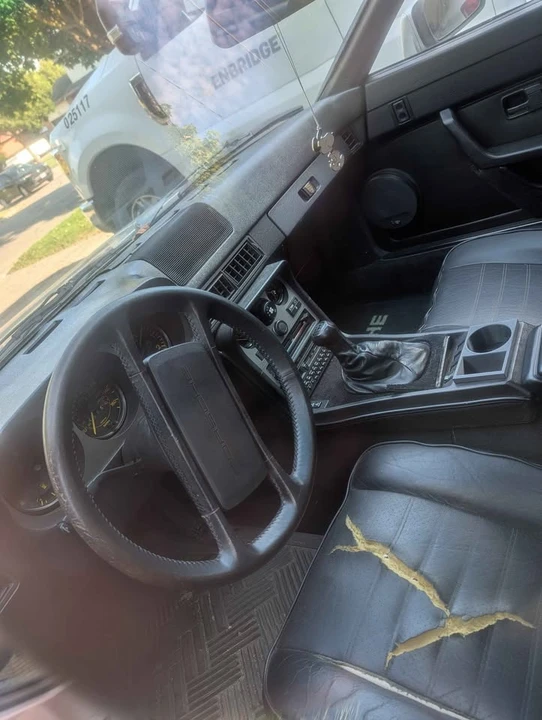 1984 Porsche 944 - Image 5 of 6