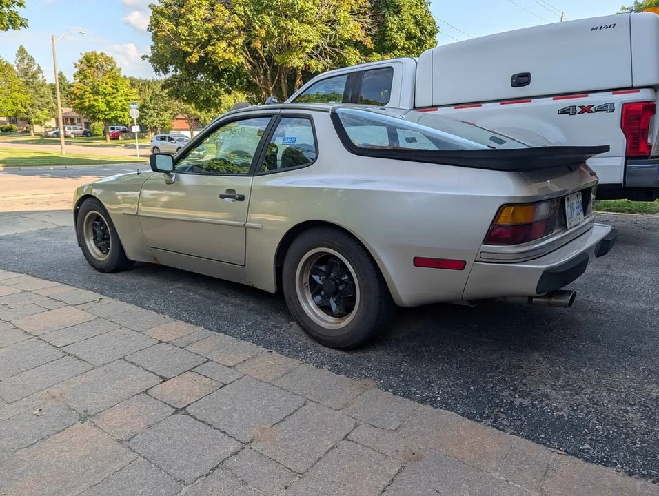 1984 Porsche 944 - Image 3 of 6