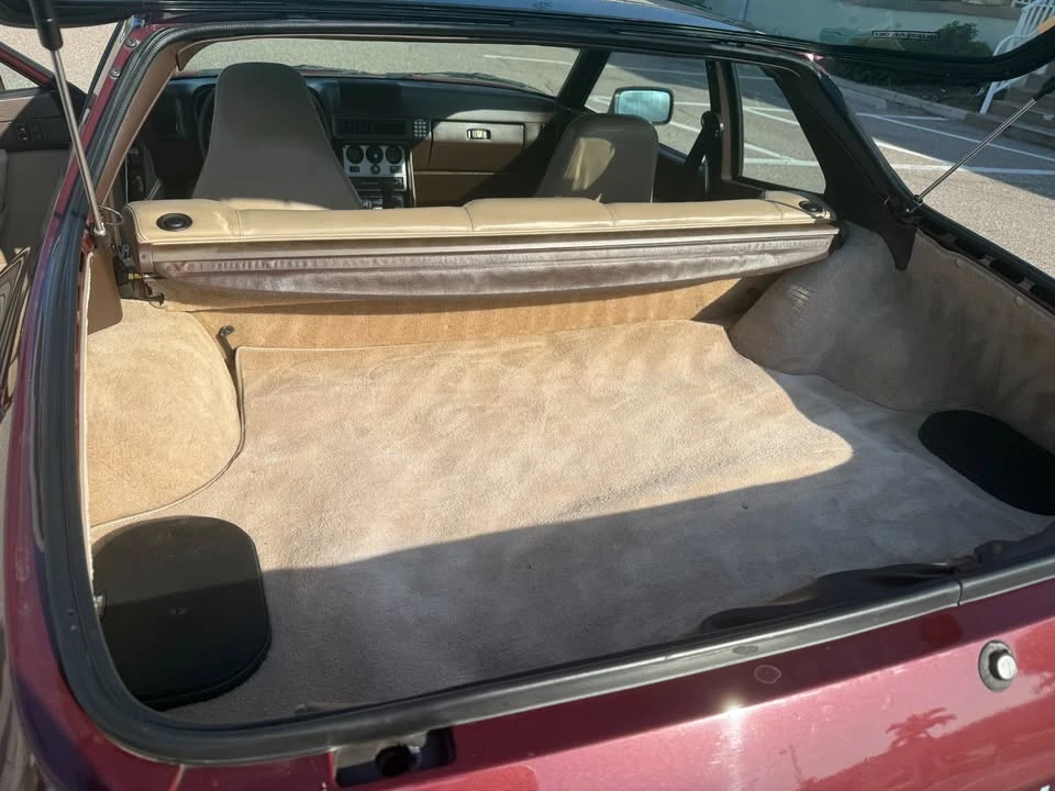 1984 Porsche 944 - Image 16 of 20