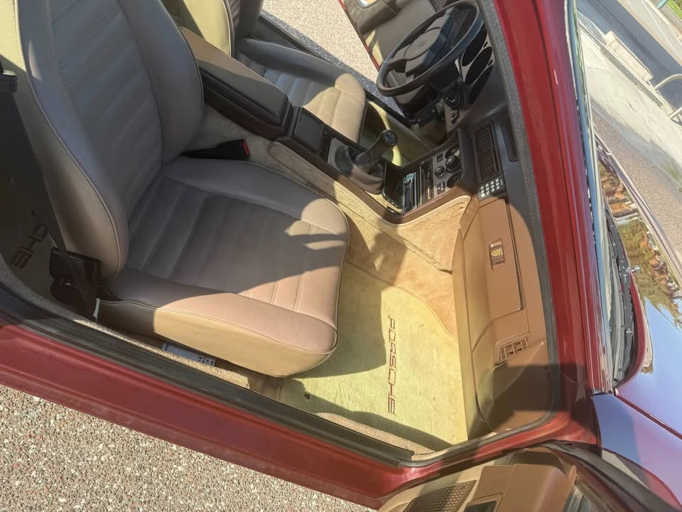 1984 Porsche 944 - Image 14 of 20