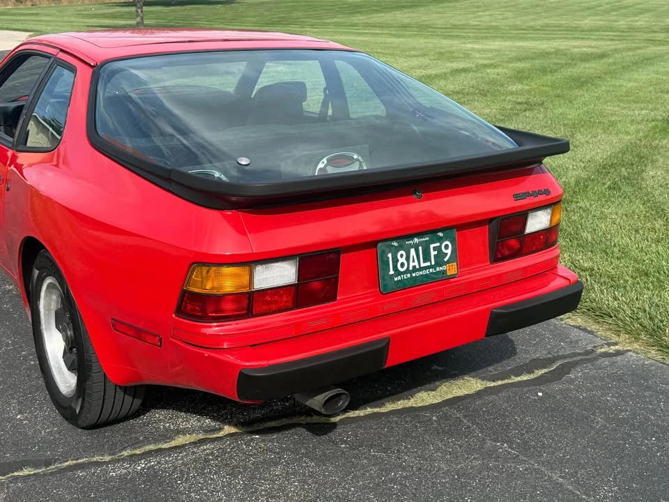 1984 Porsche 944 - Image 6 of 9