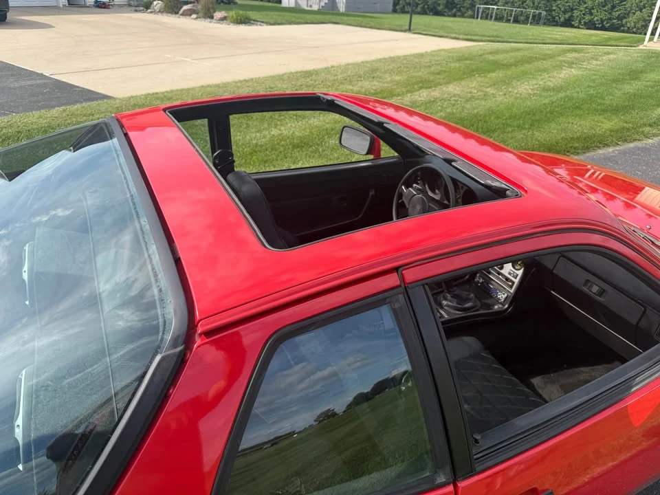 1984 Porsche 944 - Image 2 of 9