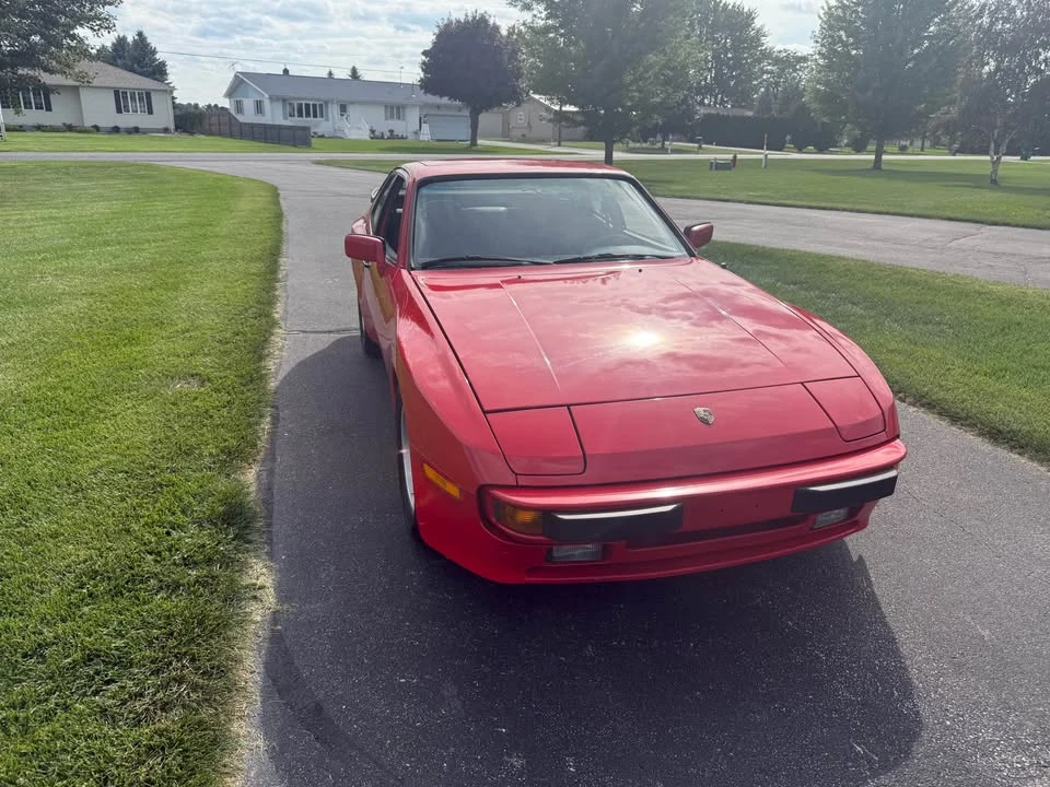 1984 Porsche 944 - Image 4 of 9