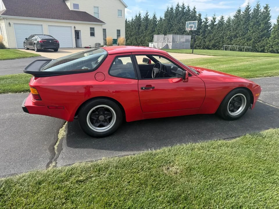 1984 Porsche 944 - Image 3 of 9