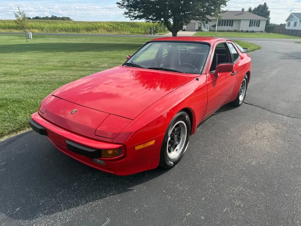 1984 Porsche 944 - Image 5 of 9