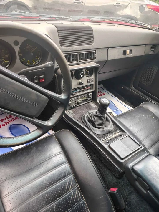 1984 Porsche 944 - Image 9 of 10