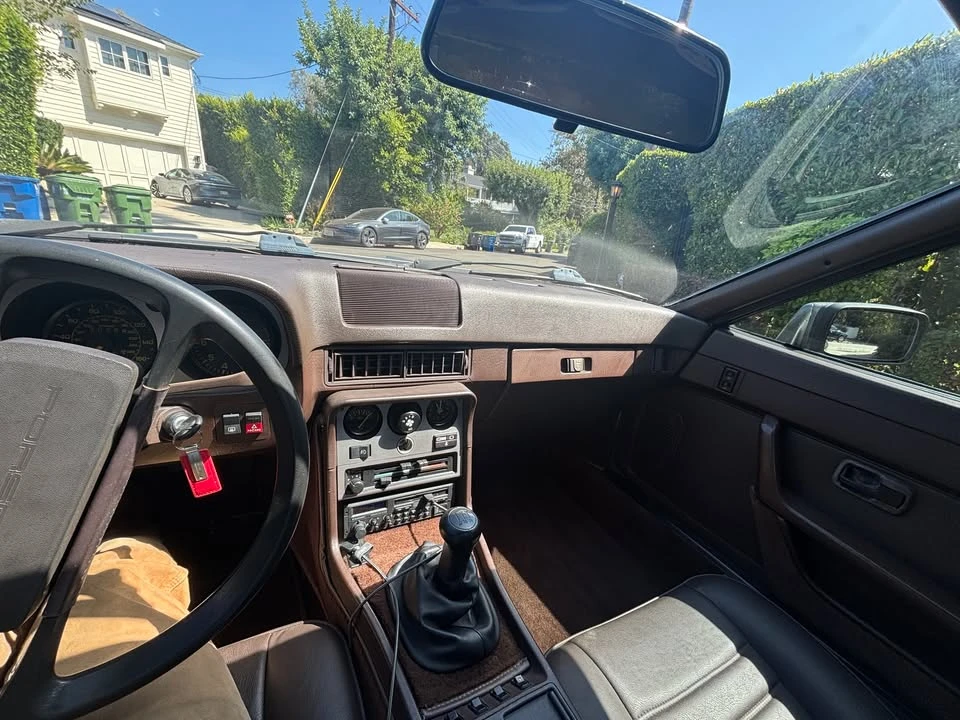 1984 Porsche 944 - Image 10 of 10