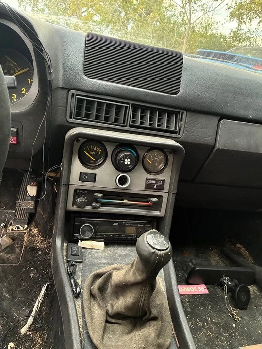 1984 Porsche 944 S - Image 13 of 19