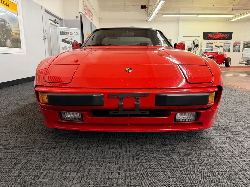 1984 Porsche 944 - Image 12 of 21