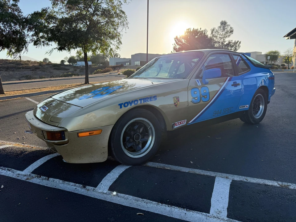 1984 Porsche 944 - Image 12 of 31