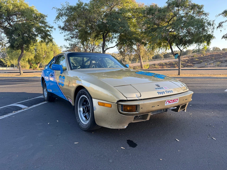 1984 Porsche 944 - Image 24 of 31