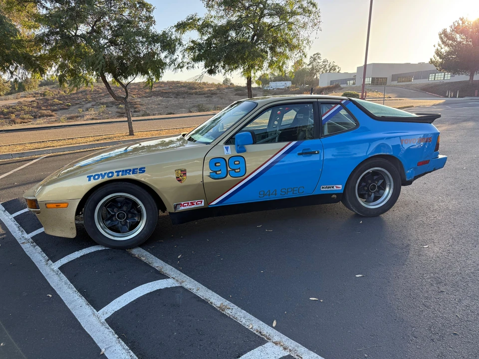 1984 Porsche 944 - Image 14 of 31