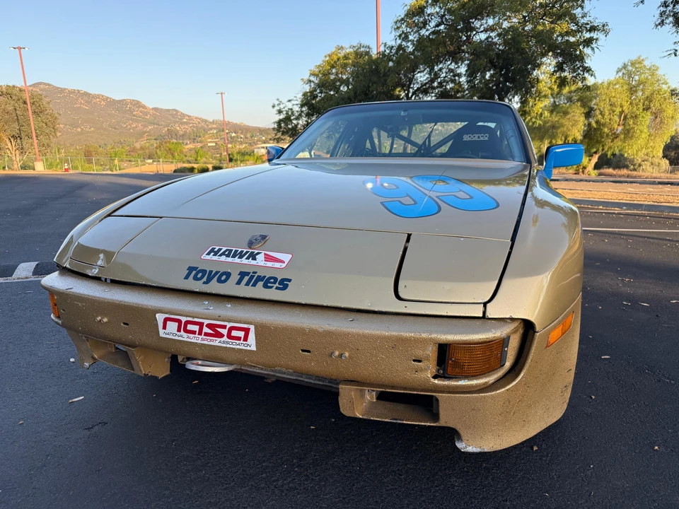 1984 Porsche 944 - Image 8 of 31