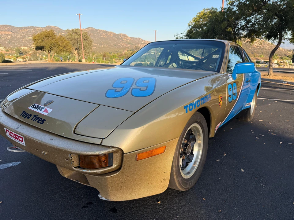 1984 Porsche 944 - Image 9 of 31