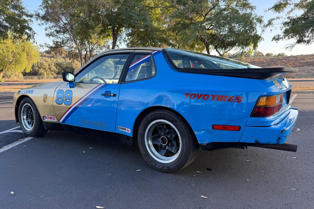 1984 Porsche 944 - Image 4 of 31