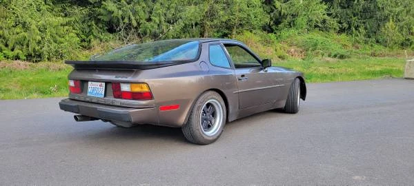 1984 Porsche 944 - Image 11 of 21