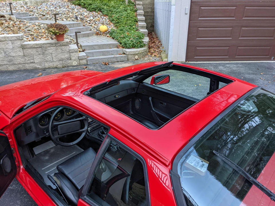 1984 Porsche 944 - Image 26 of 31