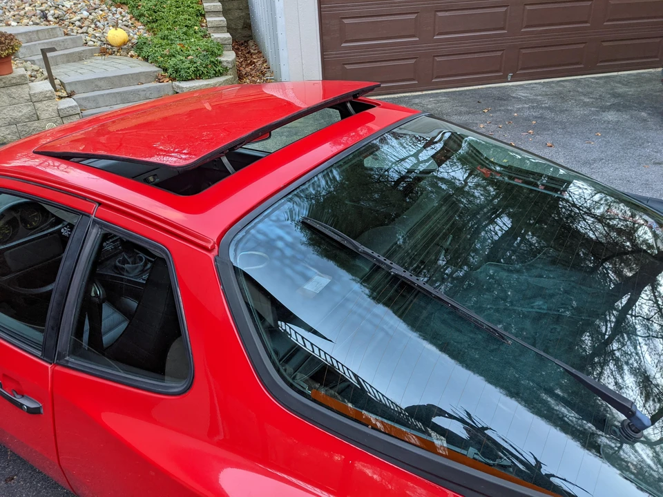 1984 Porsche 944 - Image 28 of 31
