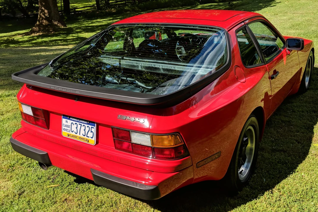 1984 Porsche 944 - Image 15 of 31