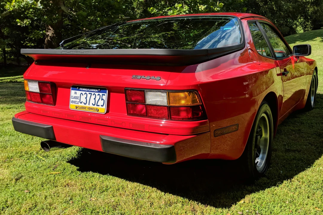1984 Porsche 944 - Image 16 of 31