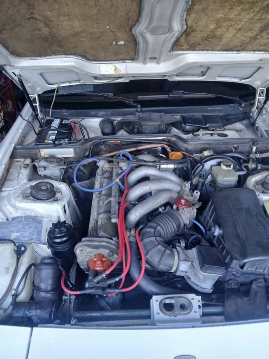 1984 Porsche 944 - Image 2 of 8