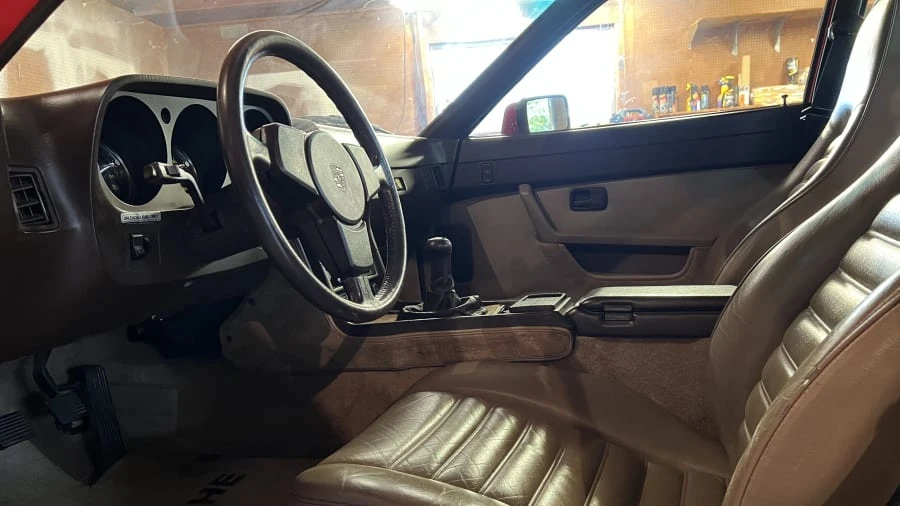 1984 Porsche 944 - Image 9 of 15