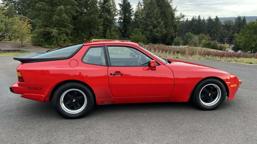 1984 Porsche 944 - Image 7 of 15