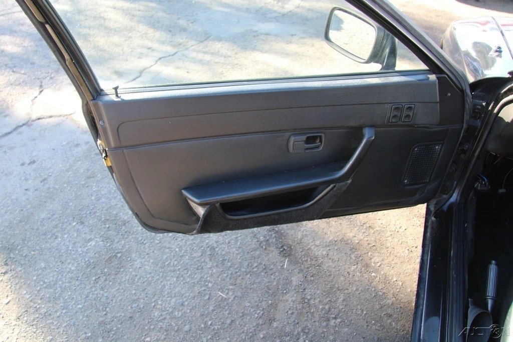 1984 Porsche 944 - Image 10 of 21