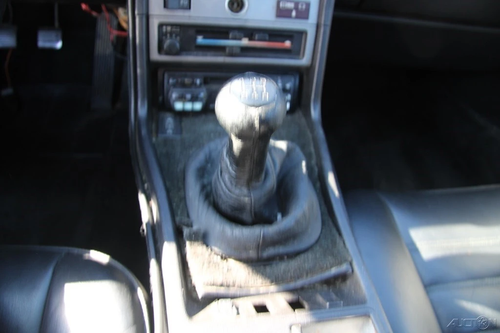 1984 Porsche 944 - Image 16 of 21