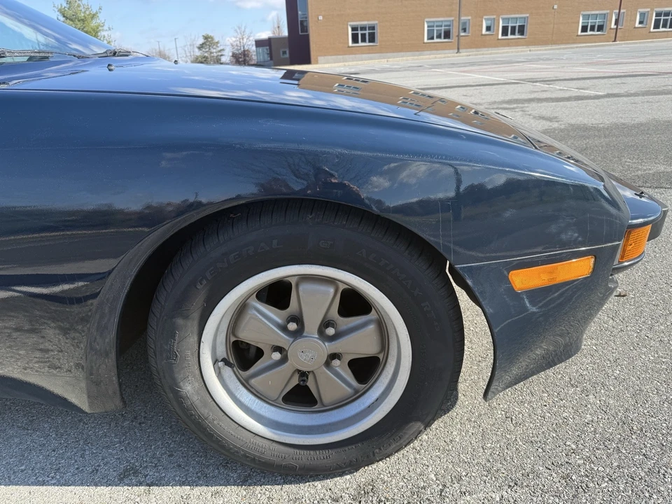 1984 Porsche 944 - Image 12 of 21