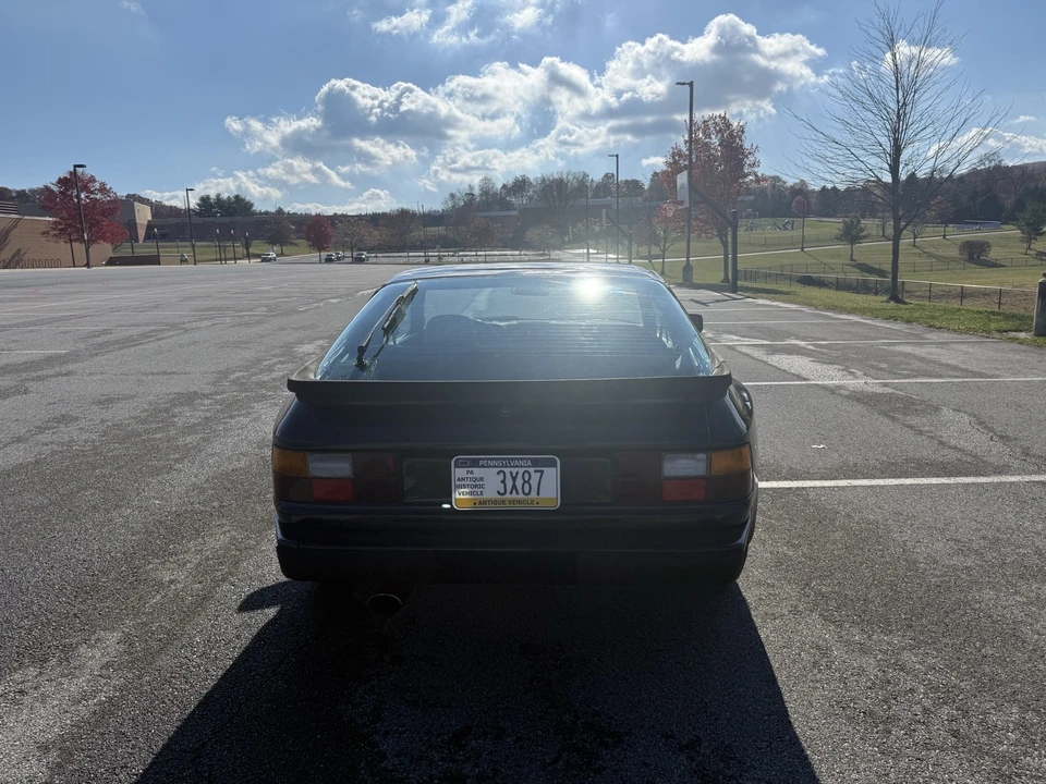 1984 Porsche 944 - Image 8 of 21