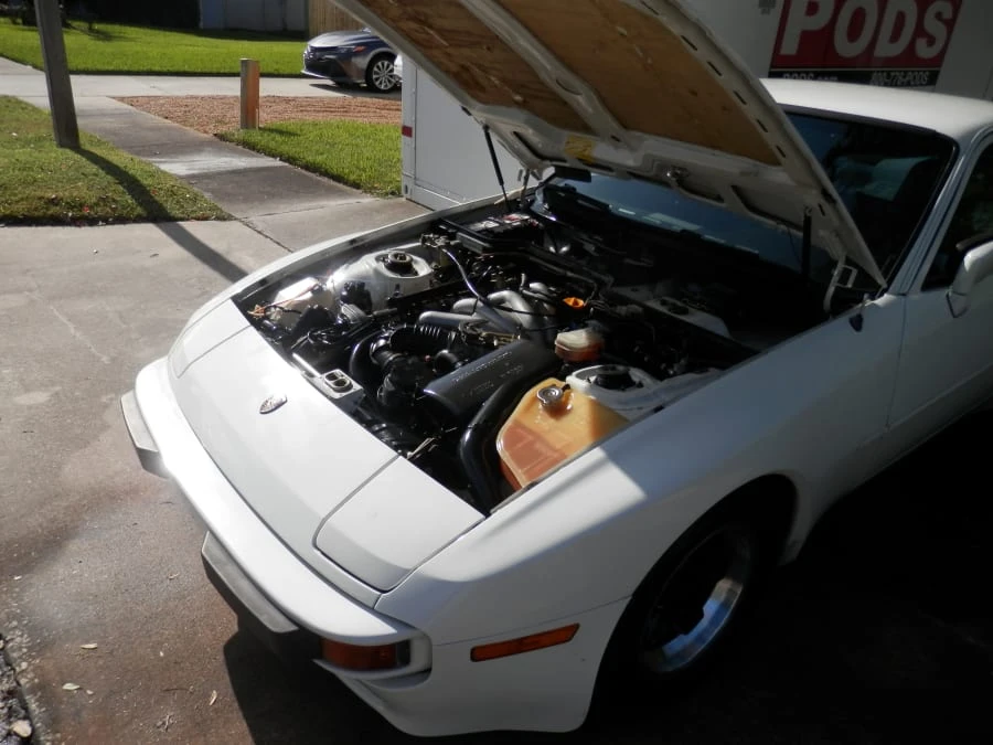 1984 Porsche 944 - Image 15 of 17
