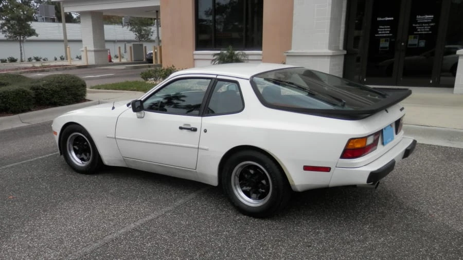 1984 Porsche 944 - Image 2 of 17