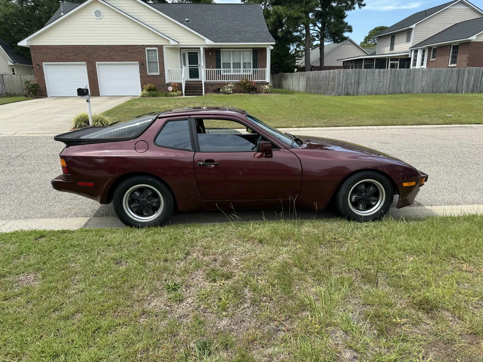 1984 Porsche 944 - Image 17 of 31