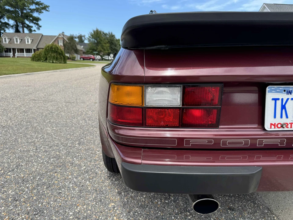 1984 Porsche 944 - Image 18 of 31