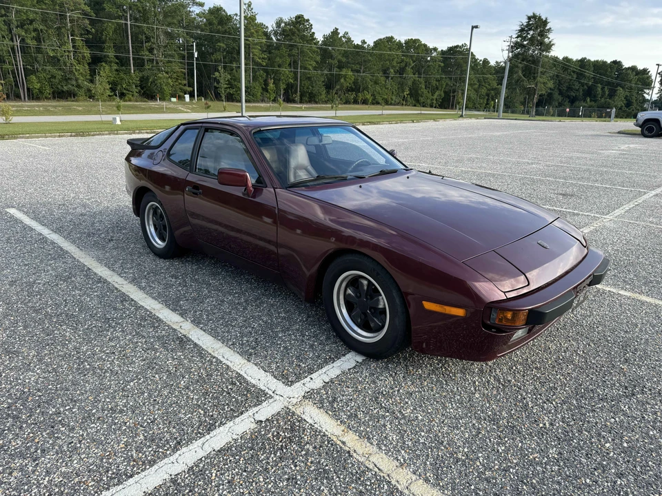 1984 Porsche 944 - Image 5 of 31