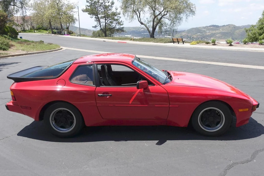 1984 Porsche 944 - Image 14 of 31