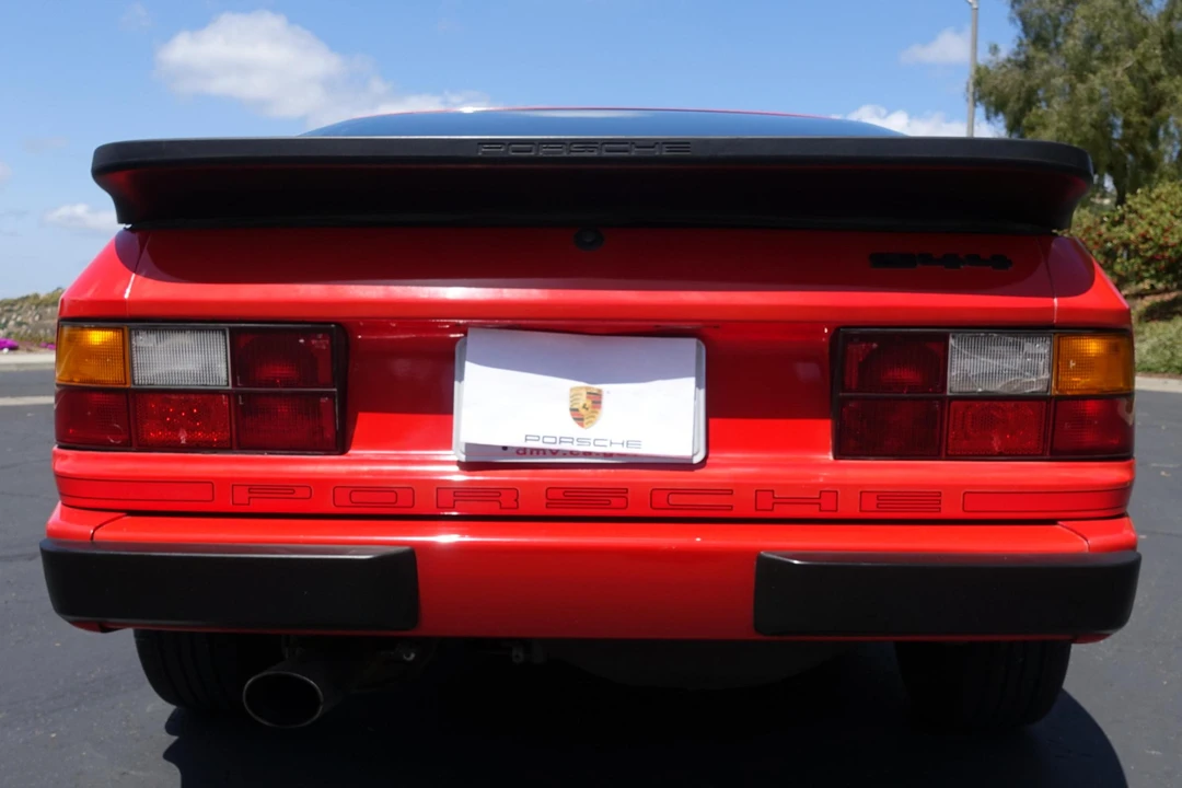 1984 Porsche 944 - Image 5 of 31