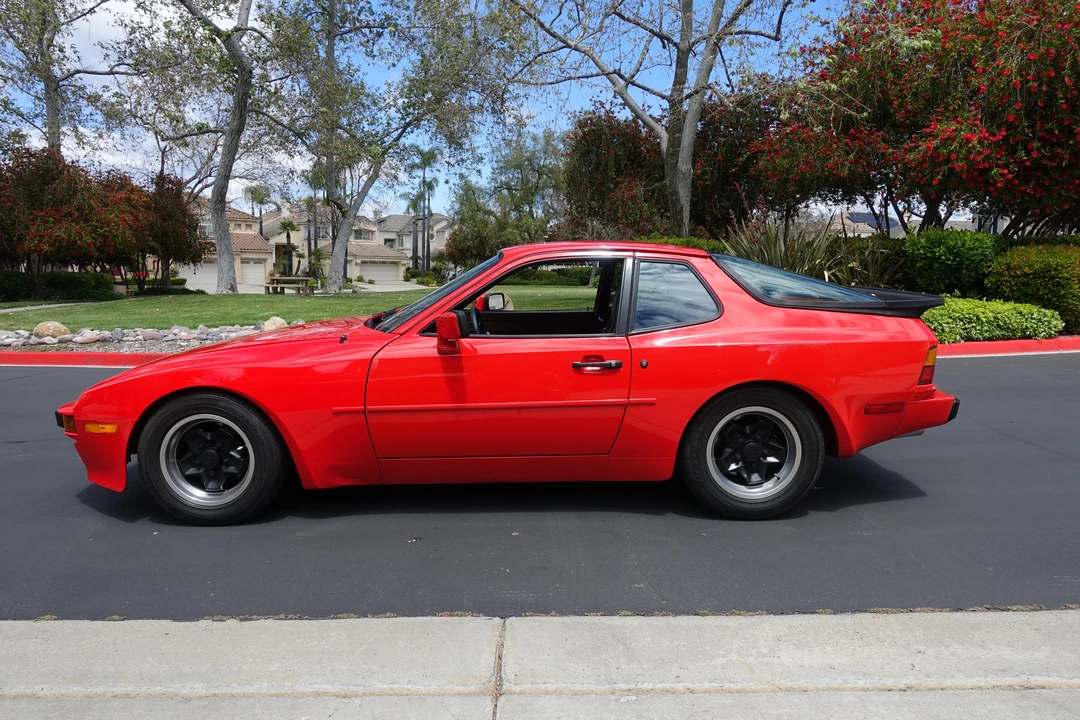 1984 Porsche 944 - Image 9 of 31