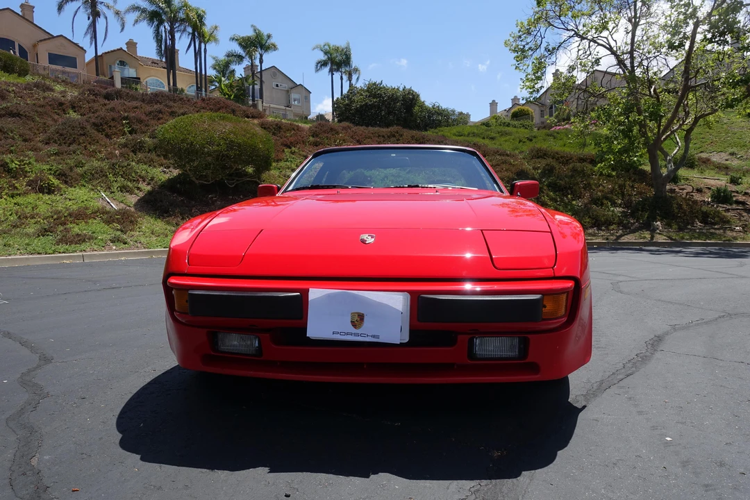 1984 Porsche 944 - Image 6 of 31