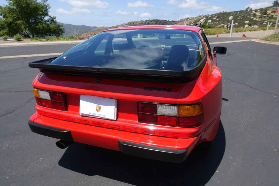 1984 Porsche 944 - Image 12 of 31