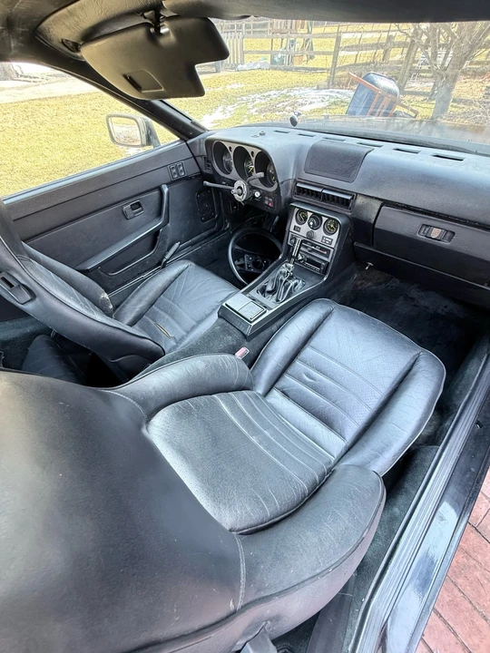1984 Porsche 944 - Image 13 of 17