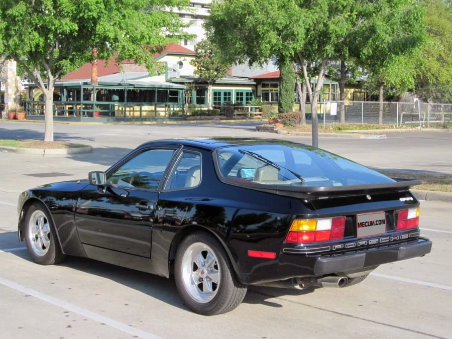 1984 Porsche 944 - Image 2 of 7