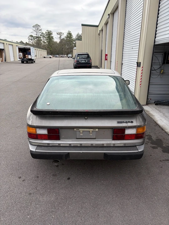 1984 Porsche 944 - Image 5 of 16