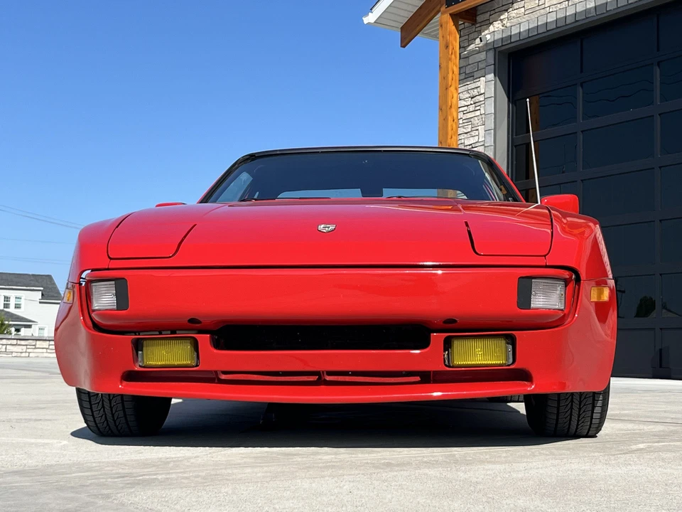 1984 Porsche 944 - Image 15 of 31