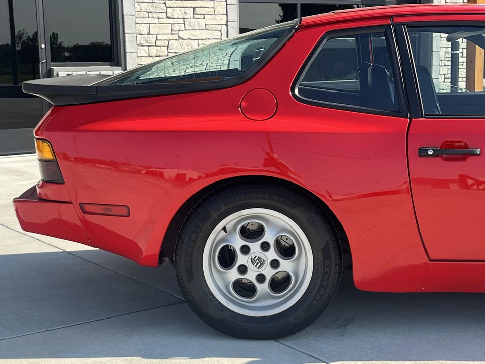 1984 Porsche 944 - Image 20 of 31