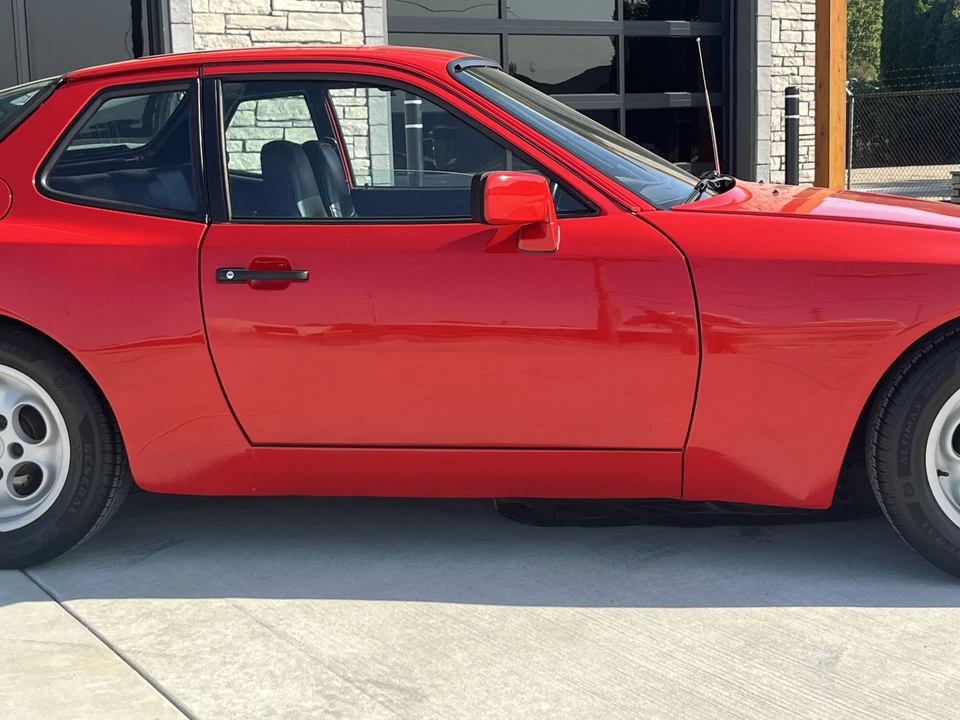 1984 Porsche 944 - Image 22 of 31