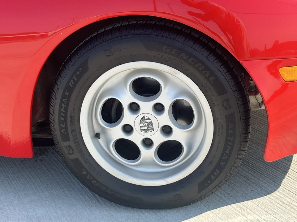 1984 Porsche 944 - Image 24 of 31