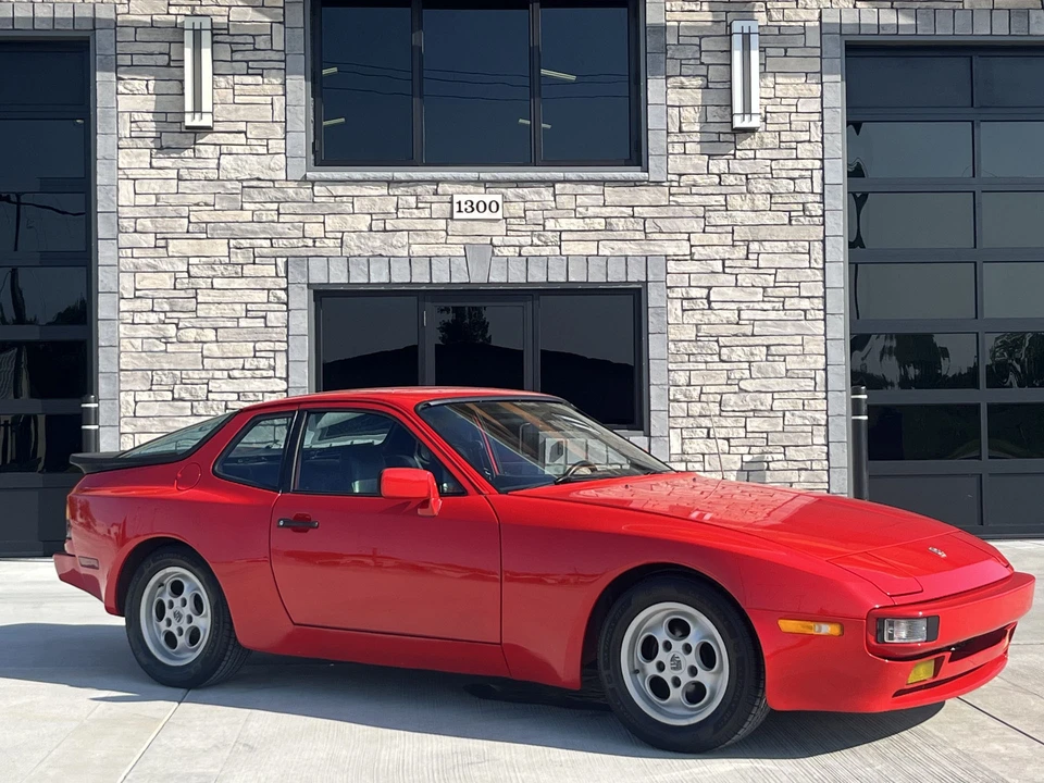 1984 Porsche 944 - Image 4 of 31